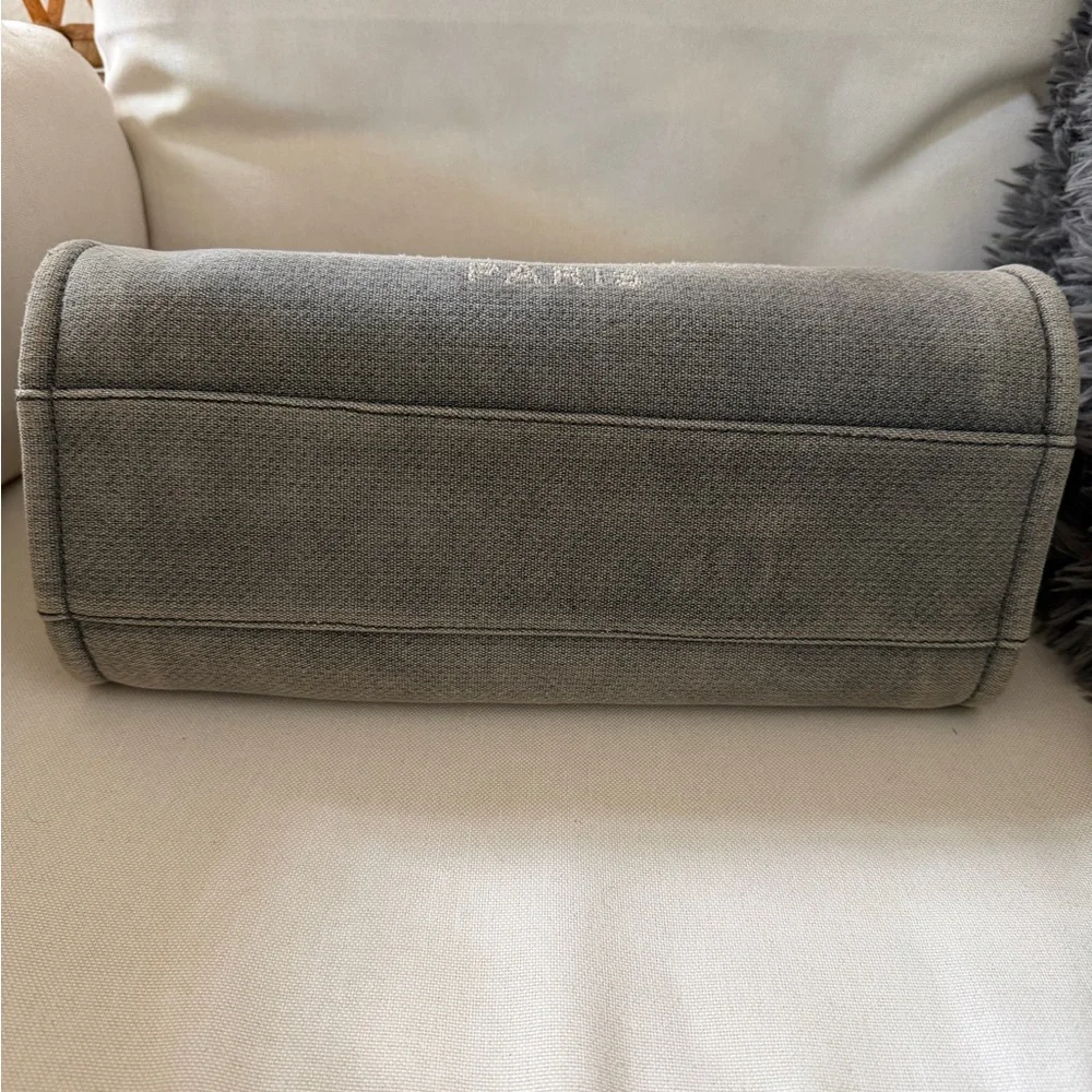 CHANEL Deauville Tote - Picture 6 of 16